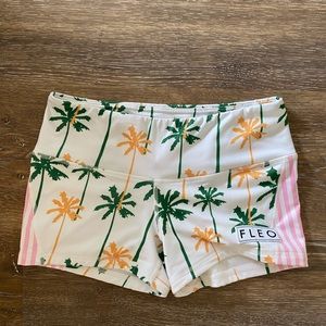 Fleo Shorts